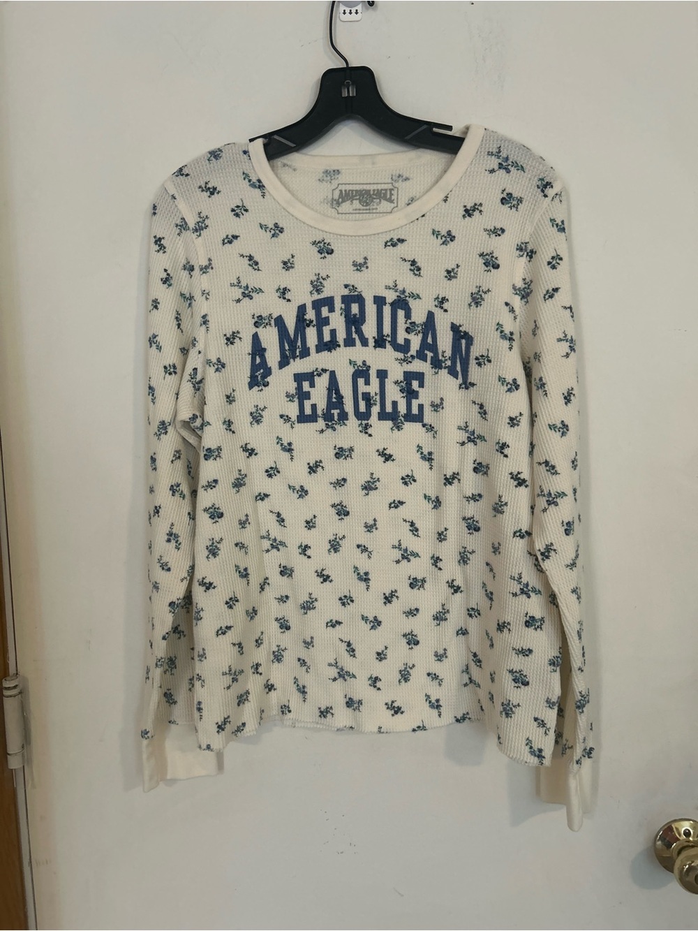 American Eagle XL Long-Sleeve Thermal/waffle knit Top with Blue Floral Print